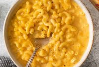 Ultimate Velveeta Crockpot Mac and Cheese