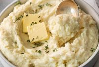 Luxurious Garlic Mashed Potatoes