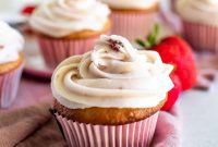 Sweet Strawberry Cream Cheese Icing